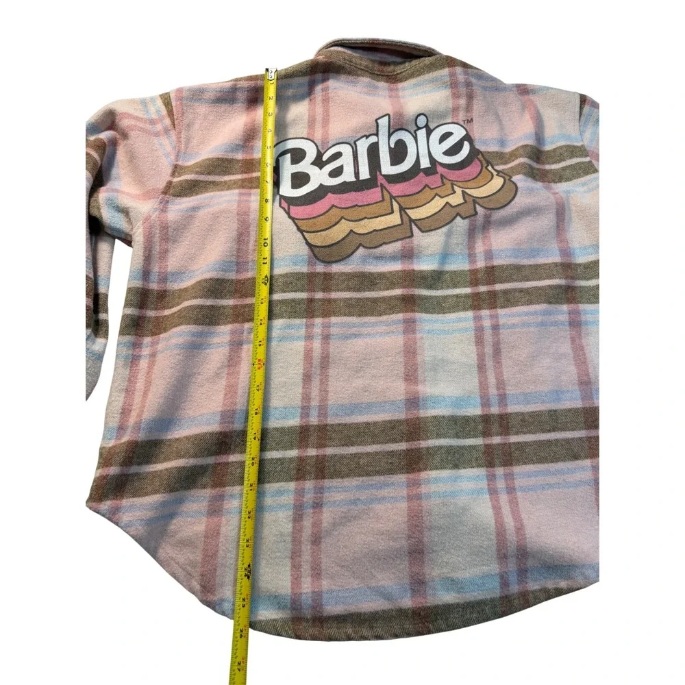 Barbie Mattel Womens XL Pink Plaid Shacket Flannel Shirt Jacket Back Graphic - Picture 3 of 9